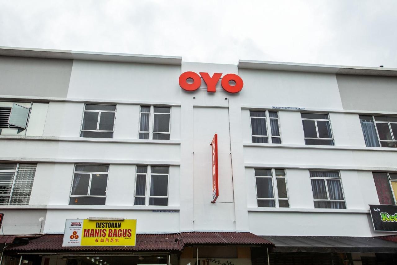 OYO 89631 988 Hotel Johor Bahru Buitenkant foto