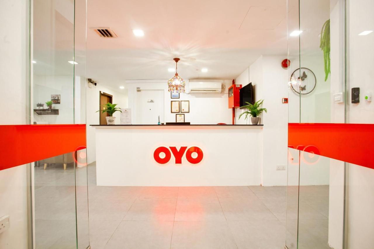 OYO 89631 988 Hotel Johor Bahru Buitenkant foto