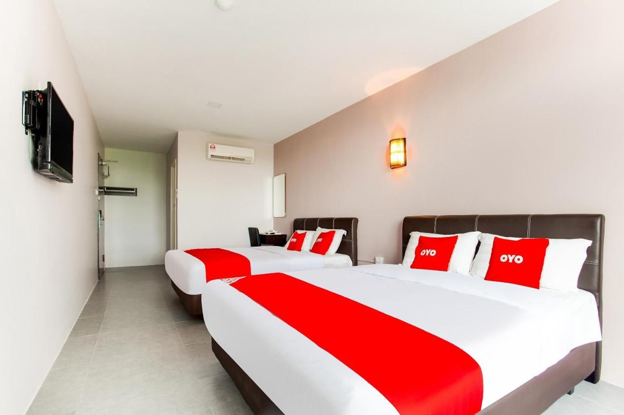 OYO 89631 988 Hotel Johor Bahru Buitenkant foto