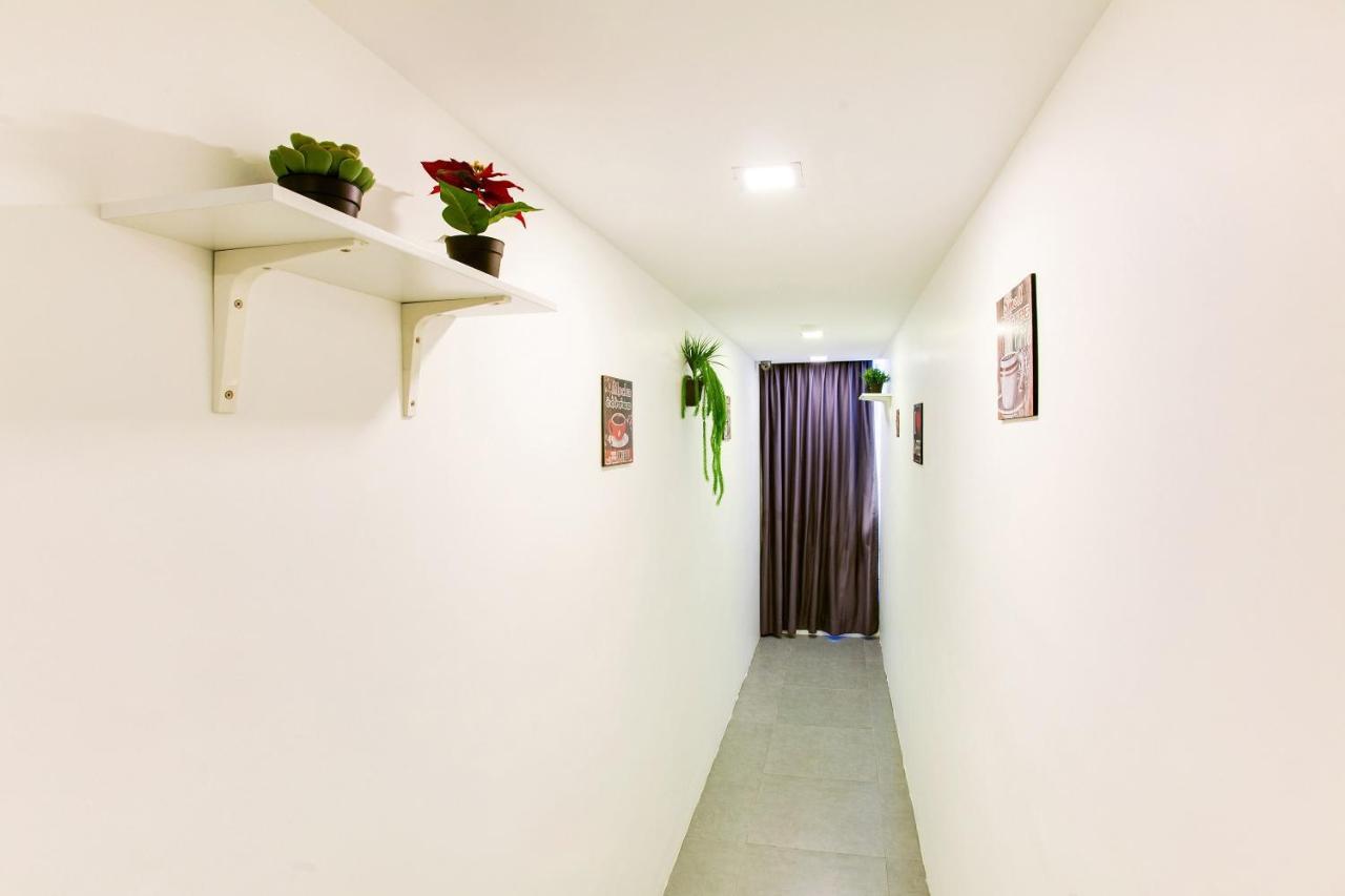 OYO 89631 988 Hotel Johor Bahru Buitenkant foto