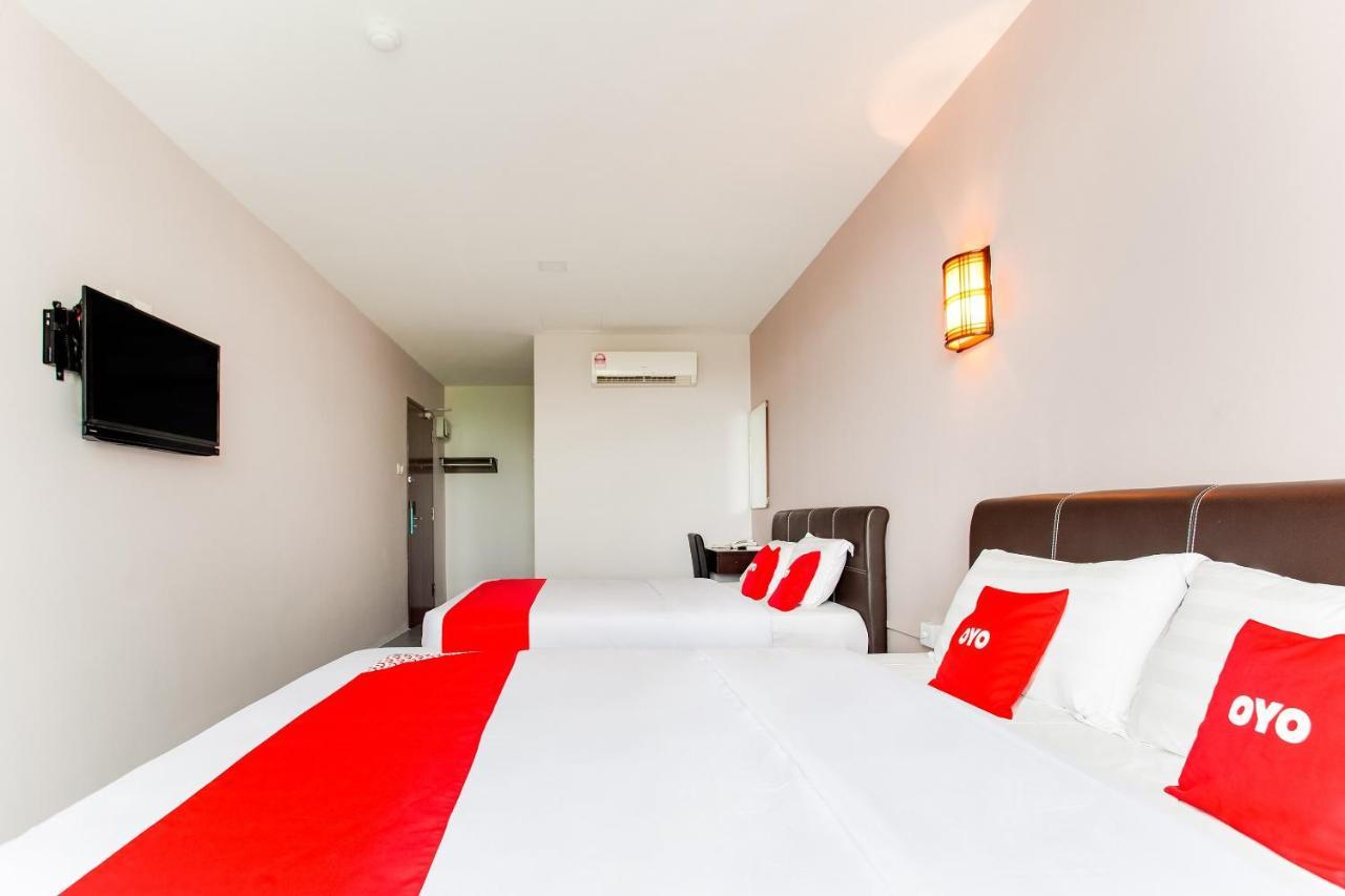 OYO 89631 988 Hotel Johor Bahru Buitenkant foto